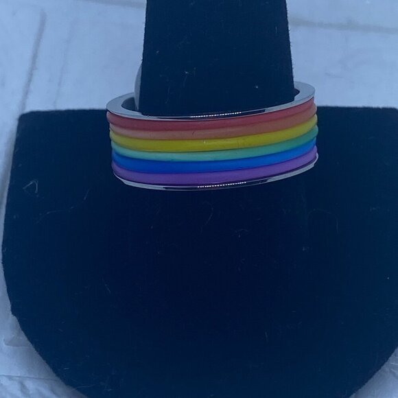 NYC Fashion LGBT Pride Flag 316L Stainless Steel Rainbow Ring Unisex LGBTQ Sz 13 - Picture 6 of 8